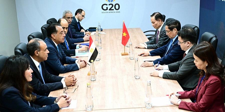 مدبولي يلتقي رئيس وزراء فيتنام لتعزيز التعاون الاستثماري والتجاري